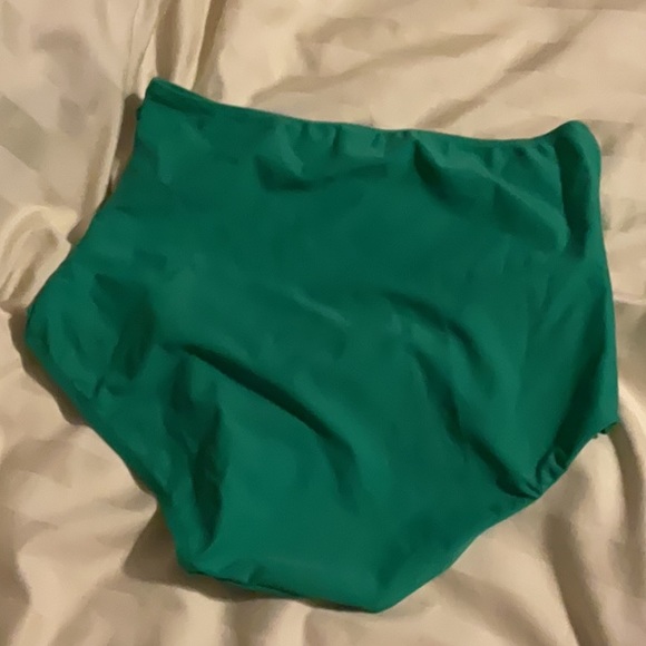 Set of 2 High Rise Bottoms from SHEIN both are a size medium - Picture 4 of 5